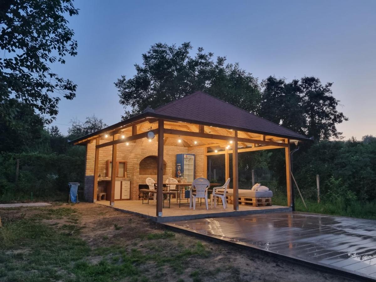 فيلا Hoopovo House Fruska Gora Irig المظهر الخارجي الصورة